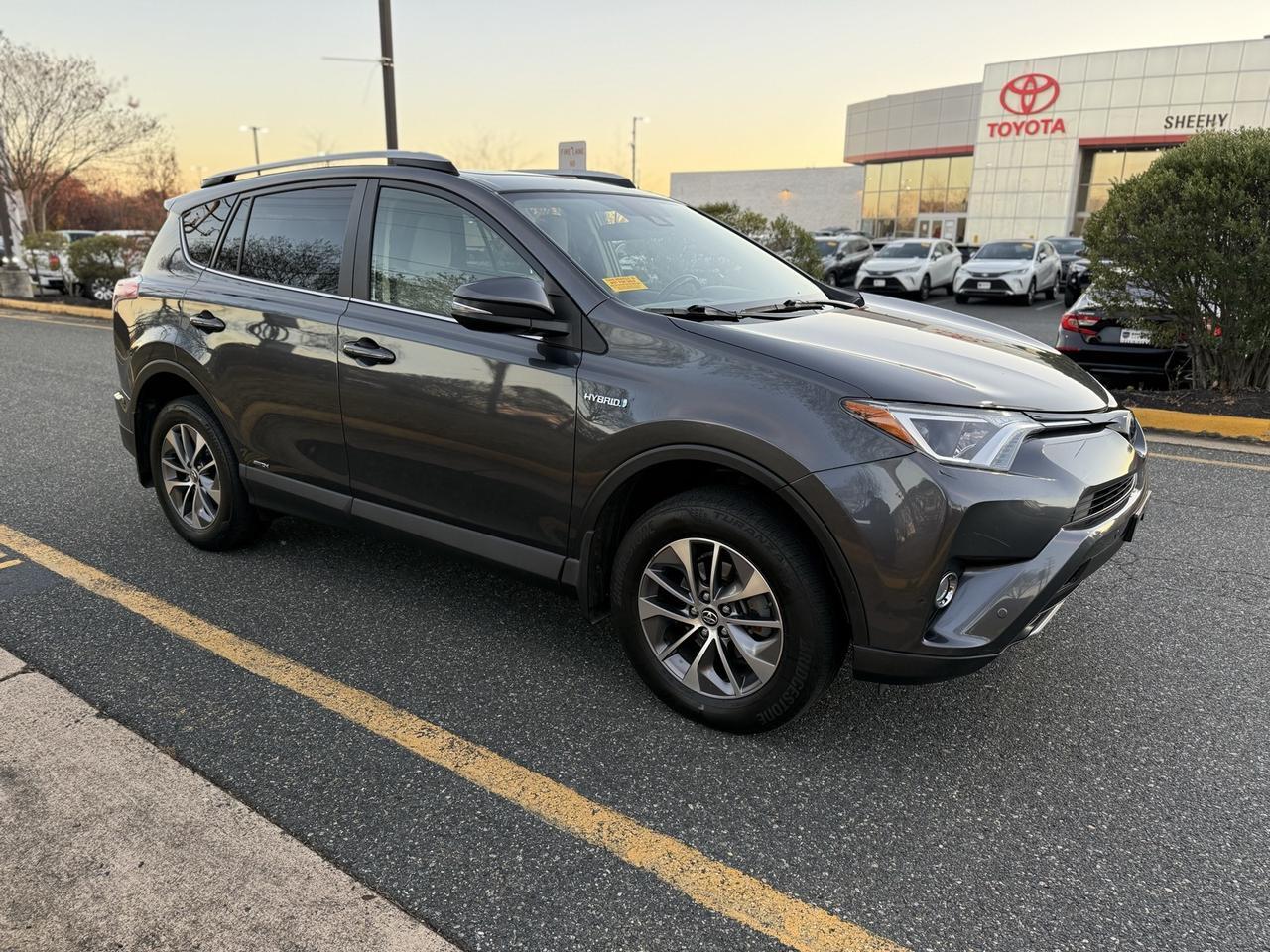 2018 Toyota RAV4 Hybrid XLE