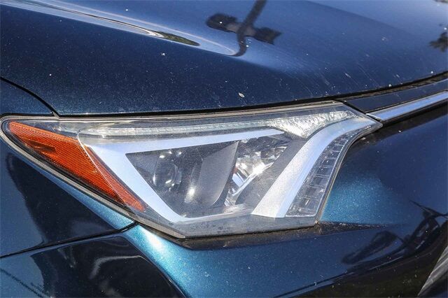 2018 Toyota RAV4 Hybrid Huntington Beach CA