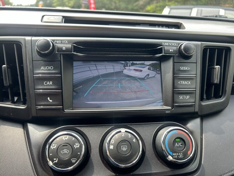 2018 Toyota RAV4 LE - EXCELLENT SERVICE HISTORY Webster MA