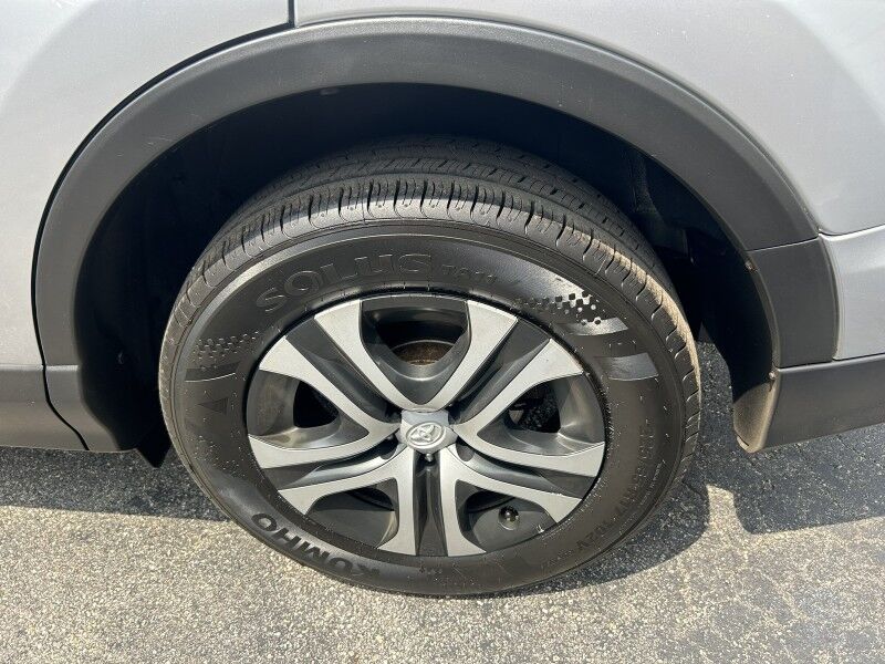 2018 Toyota RAV4 LE - EXCELLENT SERVICE HISTORY Webster MA