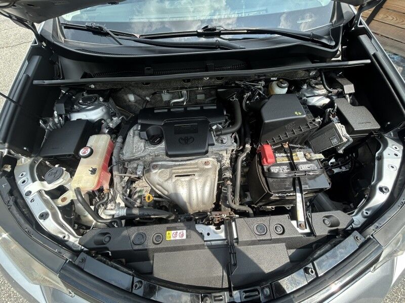 2018 Toyota RAV4 LE - EXCELLENT SERVICE HISTORY Webster MA