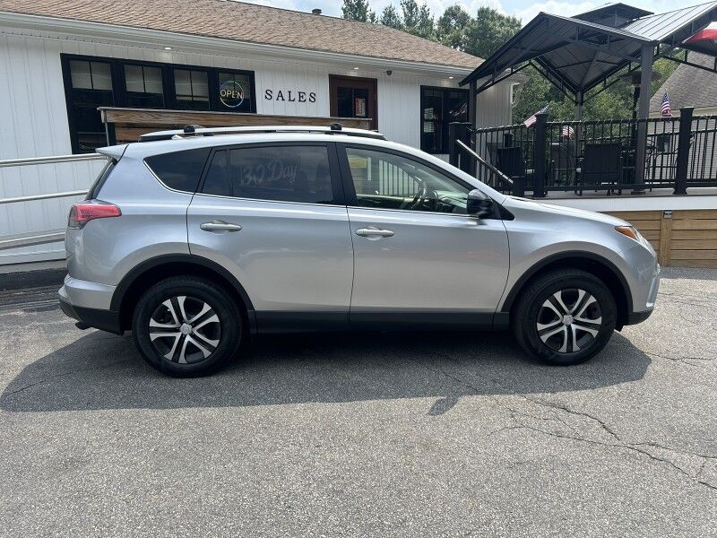 2018 Toyota RAV4 LE - EXCELLENT SERVICE HISTORY Webster MA