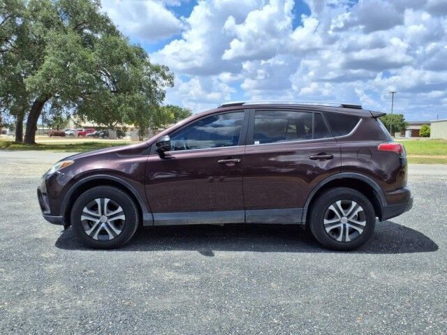 2018 Toyota RAV4 LE  TX