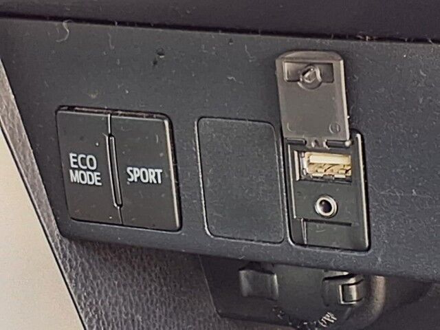 2018 Toyota RAV4 LE  TX