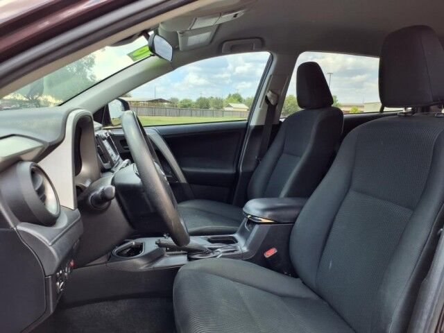 2018 Toyota RAV4 LE  TX