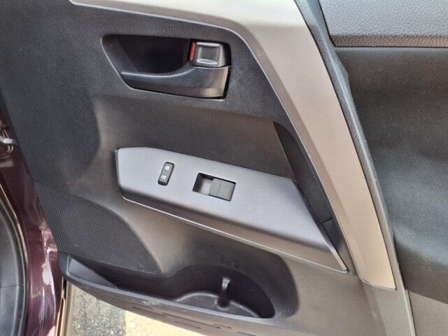 2018 Toyota RAV4 LE  TX