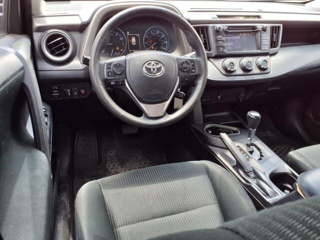 2018 Toyota RAV4 LE  TX