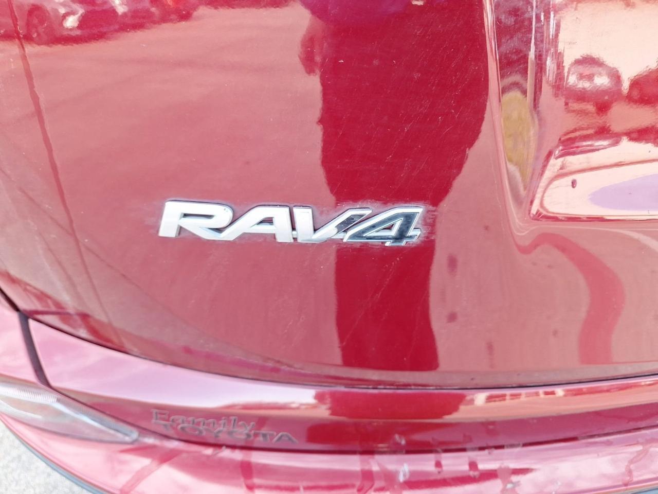 2018 Toyota RAV4 LE Hurst TX