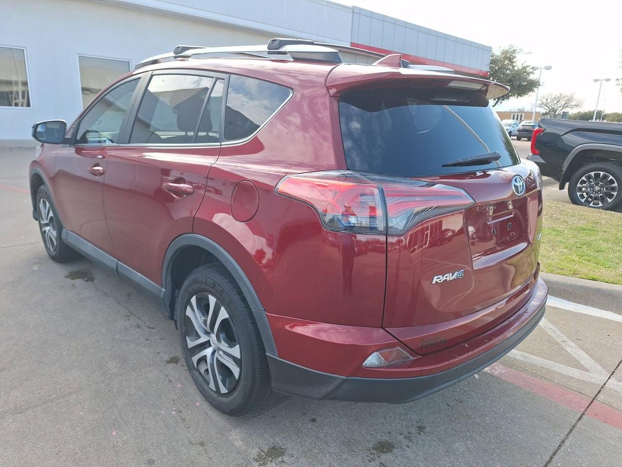 2018 Toyota RAV4 LE Hurst TX