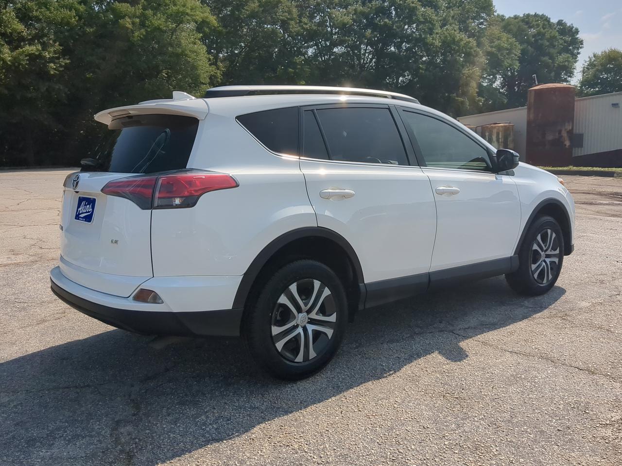 2018 Toyota RAV4 LE Appleton WI