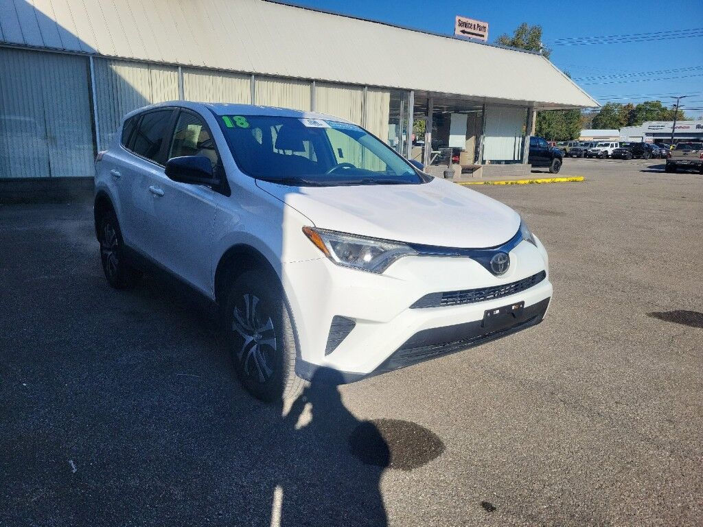 2018 Toyota RAV4 LE Vestal NY