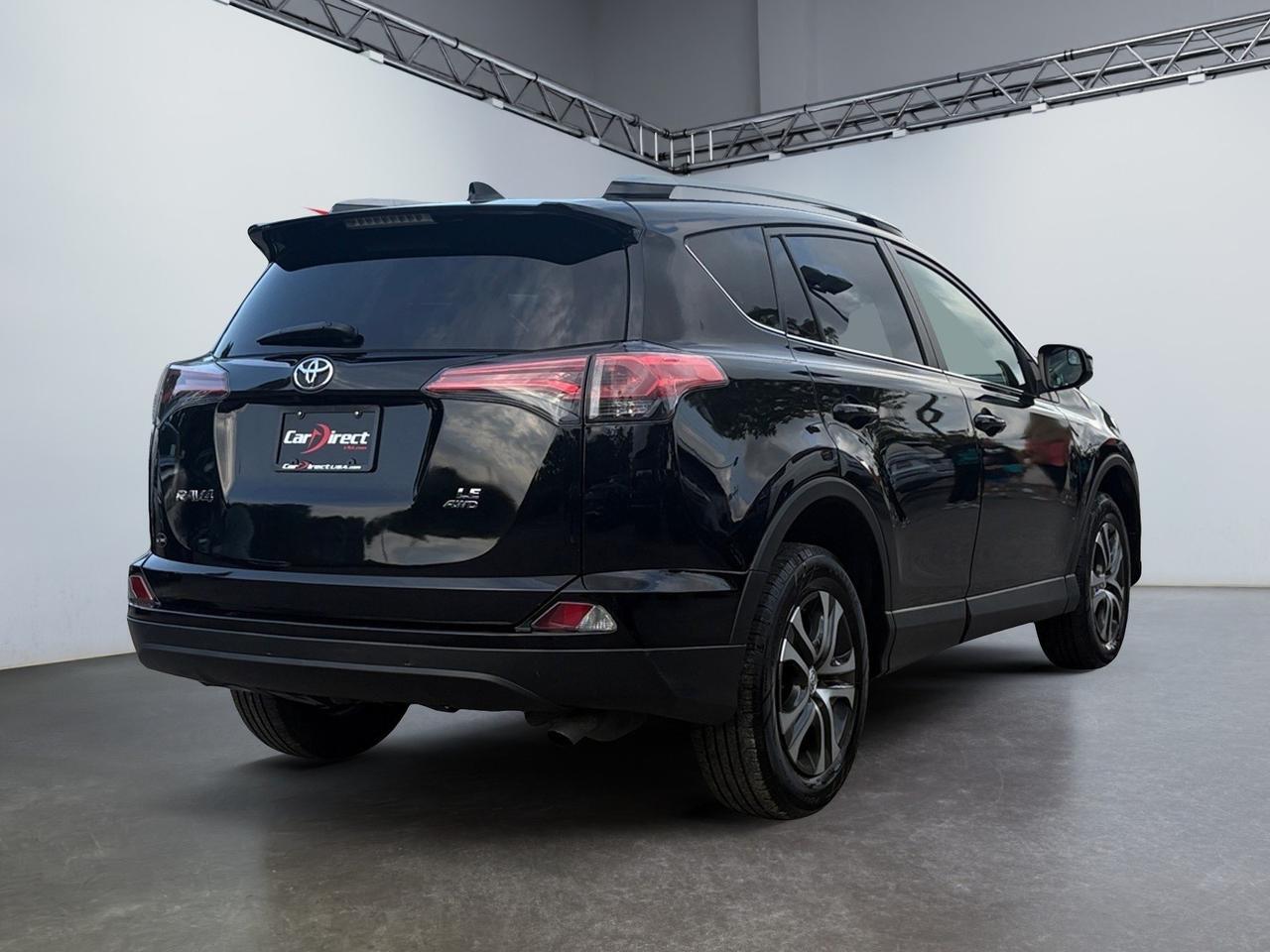 2018 Toyota RAV4 LE, ROOF RACKS, BACKUP CAMERA WITH PARKING SENSORS, LANE KEEP ASSIST, KEYLESS ENTRY, LOW MILEAGE, COME TEST DRIVE THIS TOYOTA TODAY! Virginia Beach VA