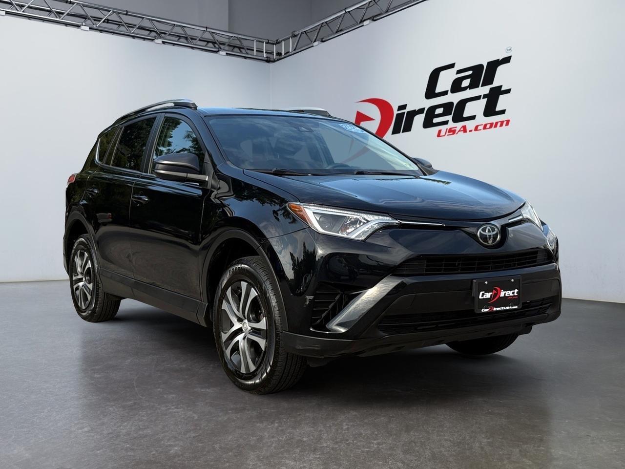 2018 Toyota RAV4 LE, ROOF RACKS, BACKUP CAMERA WITH PARKING SENSORS, LANE KEEP ASSIST, KEYLESS ENTRY, LOW MILEAGE, COME TEST DRIVE THIS TOYOTA TODAY! Virginia Beach VA
