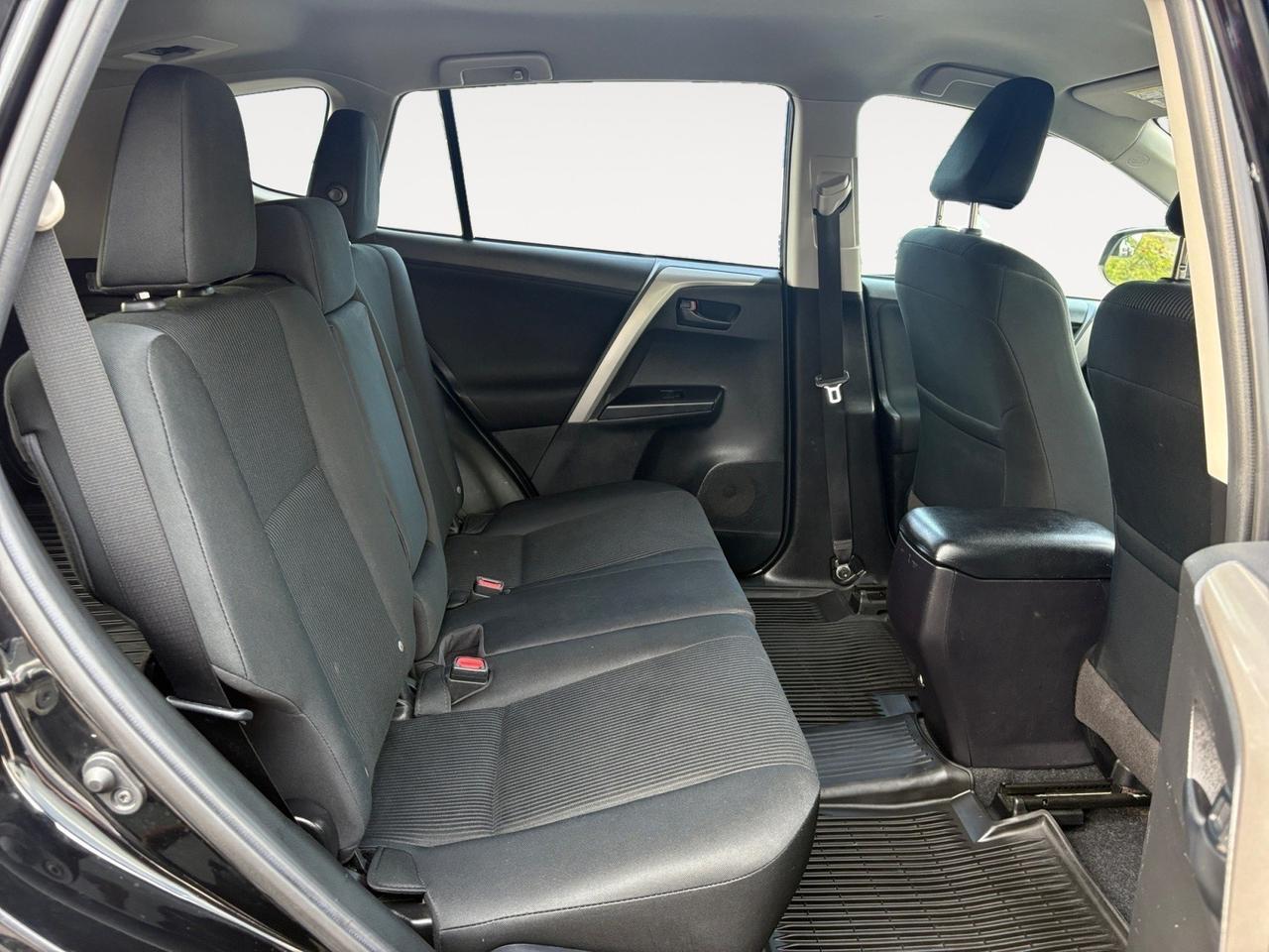 2018 Toyota RAV4 LE, ROOF RACKS, BACKUP CAMERA WITH PARKING SENSORS, LANE KEEP ASSIST, KEYLESS ENTRY, LOW MILEAGE, COME TEST DRIVE THIS TOYOTA TODAY! Virginia Beach VA
