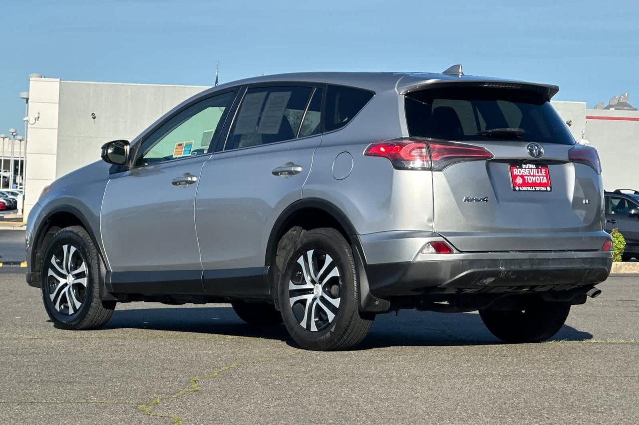 2018 Toyota RAV4 LE Roseville CA