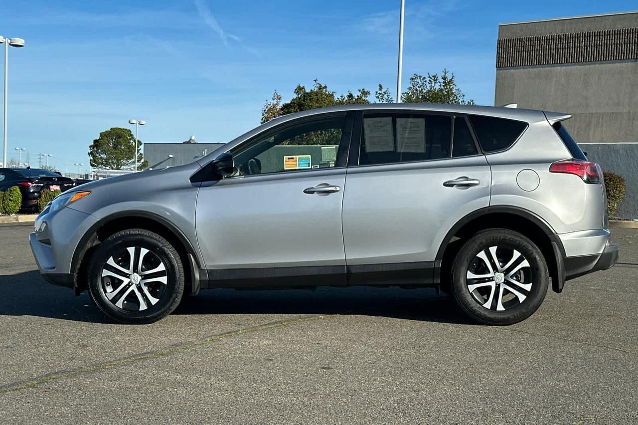 2018 Toyota RAV4 LE Roseville CA
