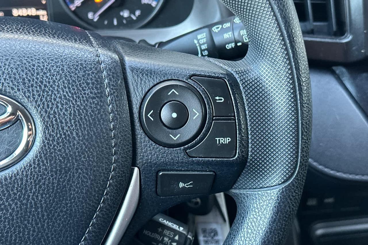 2018 Toyota RAV4 LE Roseville CA