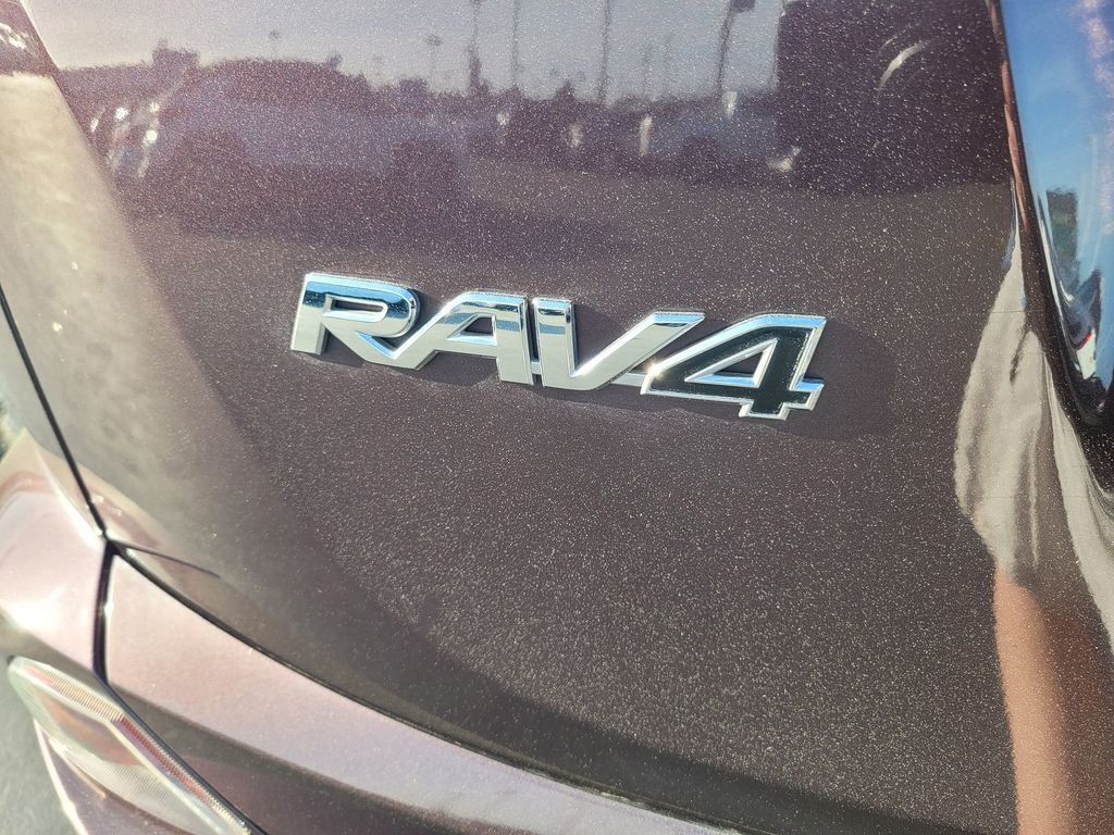 2018 Toyota RAV4 LE Roseville CA