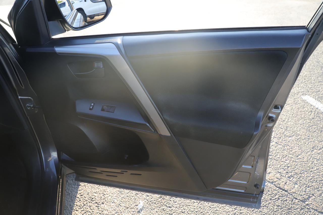 2018 Toyota RAV4 LE New Braunfels TX