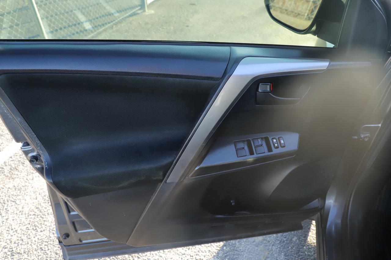 2018 Toyota RAV4 LE New Braunfels TX