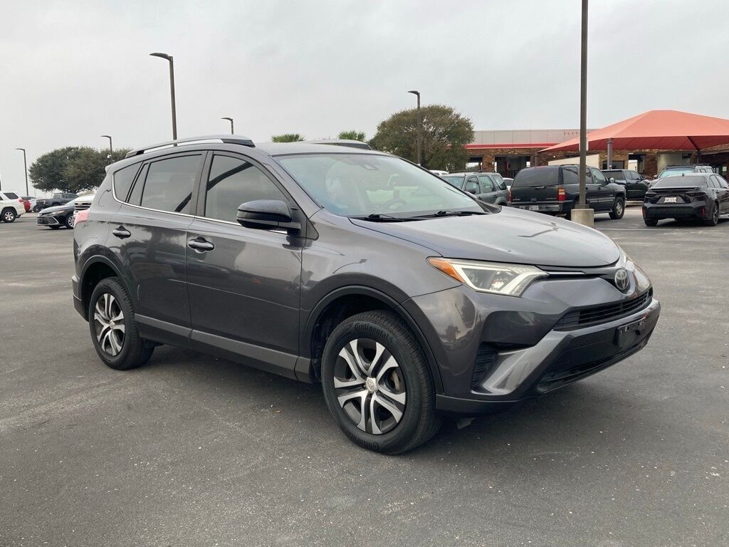 2018 Toyota RAV4 LE