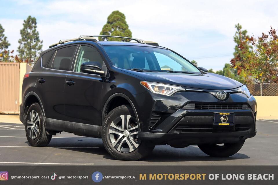 2018_Toyota_RAV4_LE Sport Utility 4D_ Long Beach CA