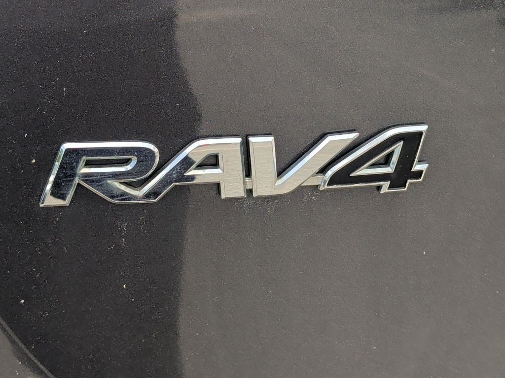 2018 Toyota RAV4 LE Worcester MA