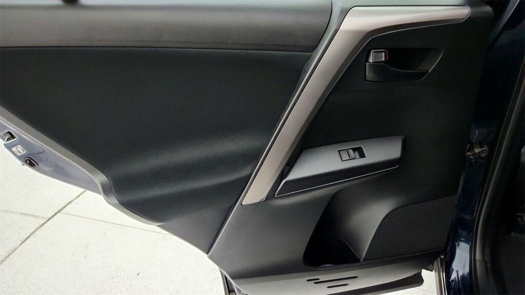 2018 Toyota RAV4 LE Laurel MD