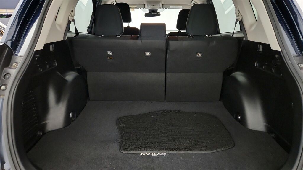 2018 Toyota RAV4 LE Laurel MD