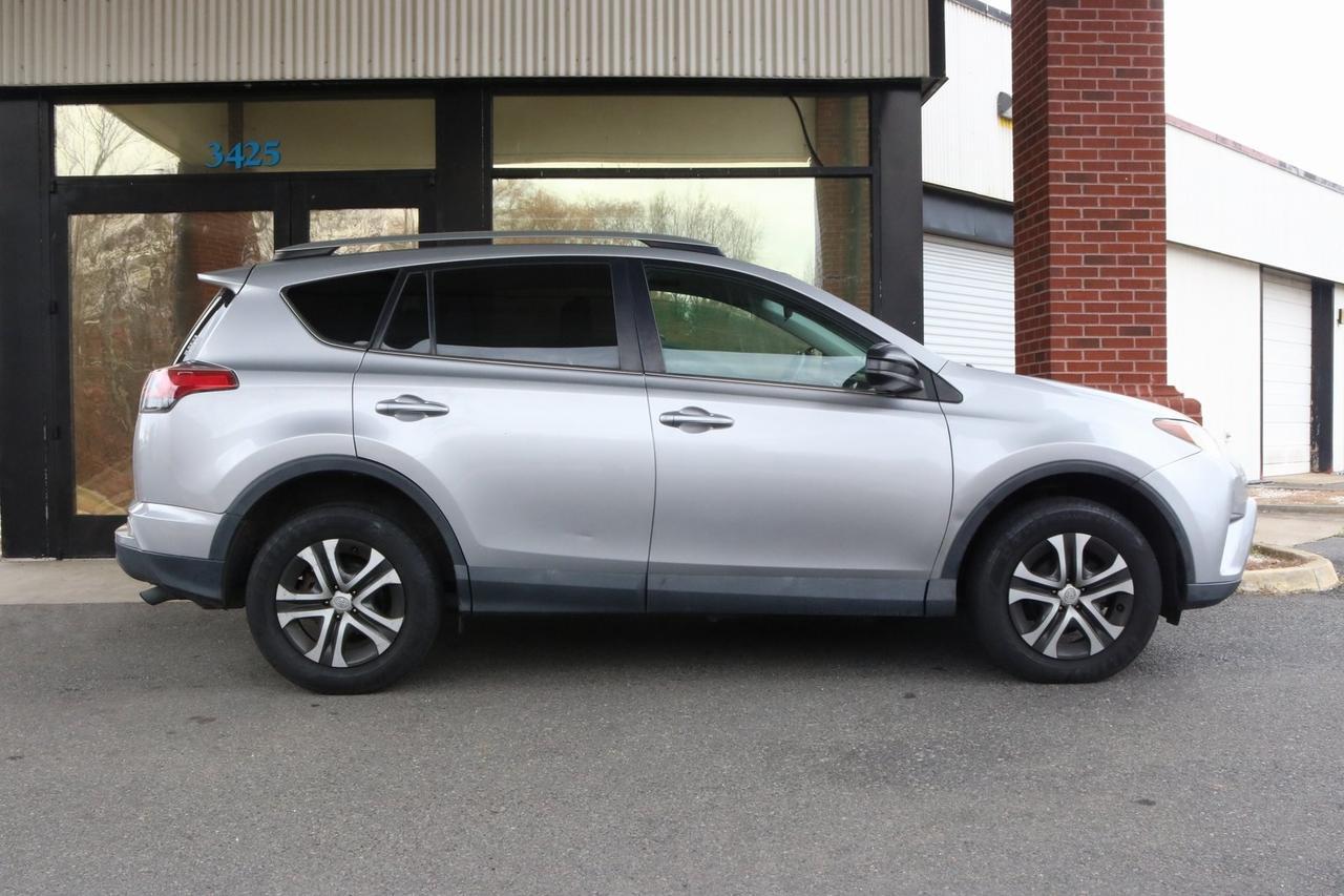 2018 Toyota RAV4 LE Fredericksburg VA