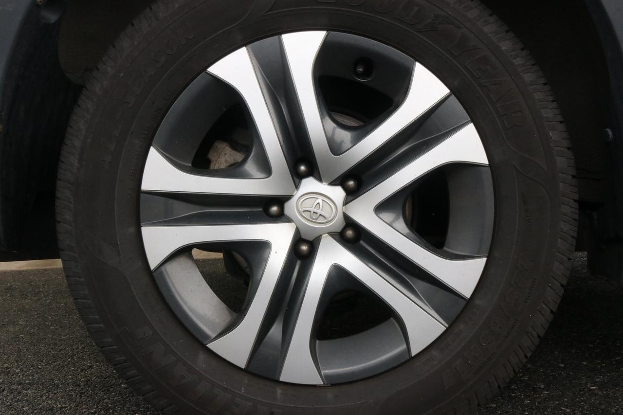 2018 Toyota RAV4 LE Fredericksburg VA