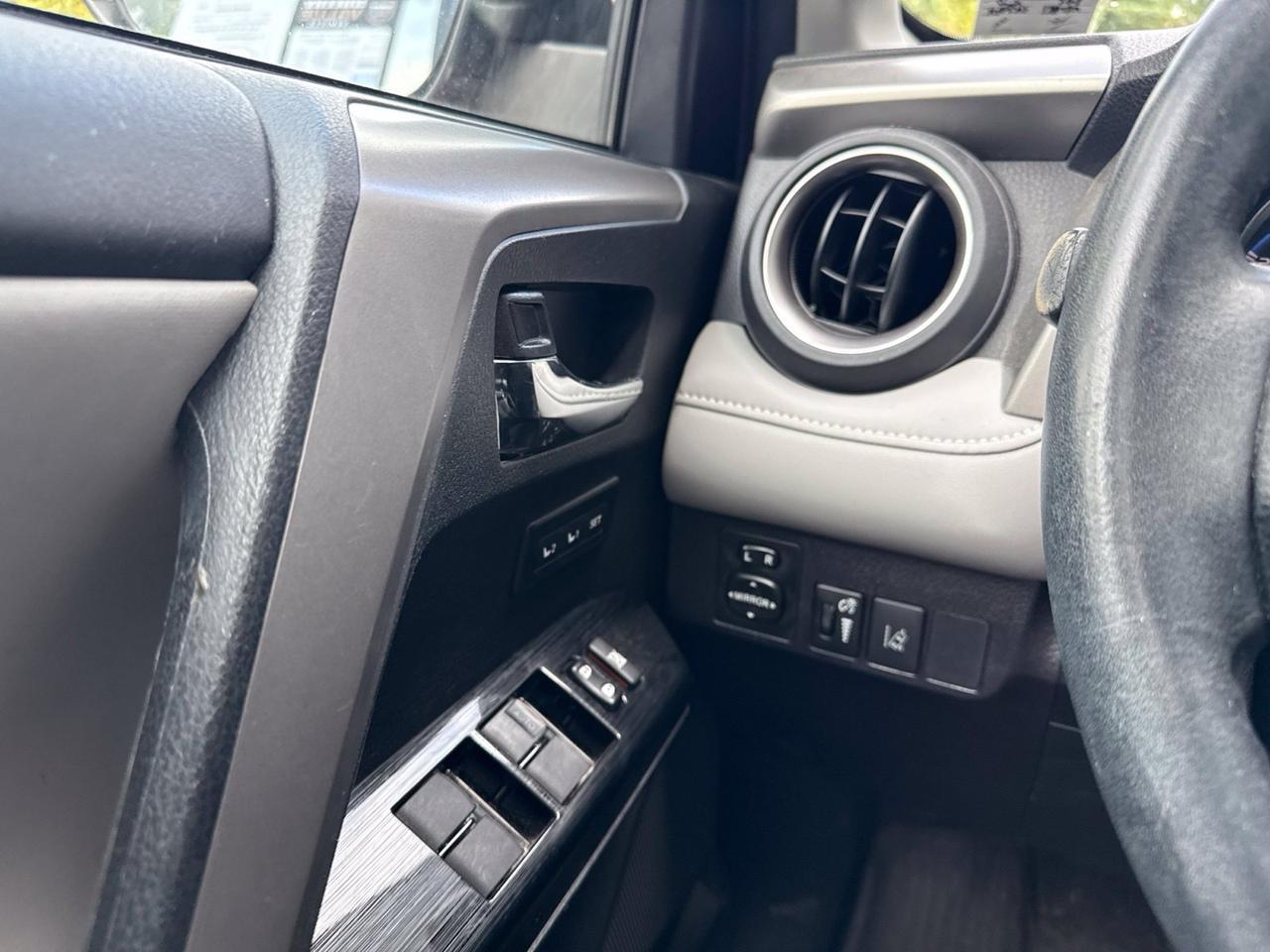 2018 Toyota RAV4 Limited Warrenton VA