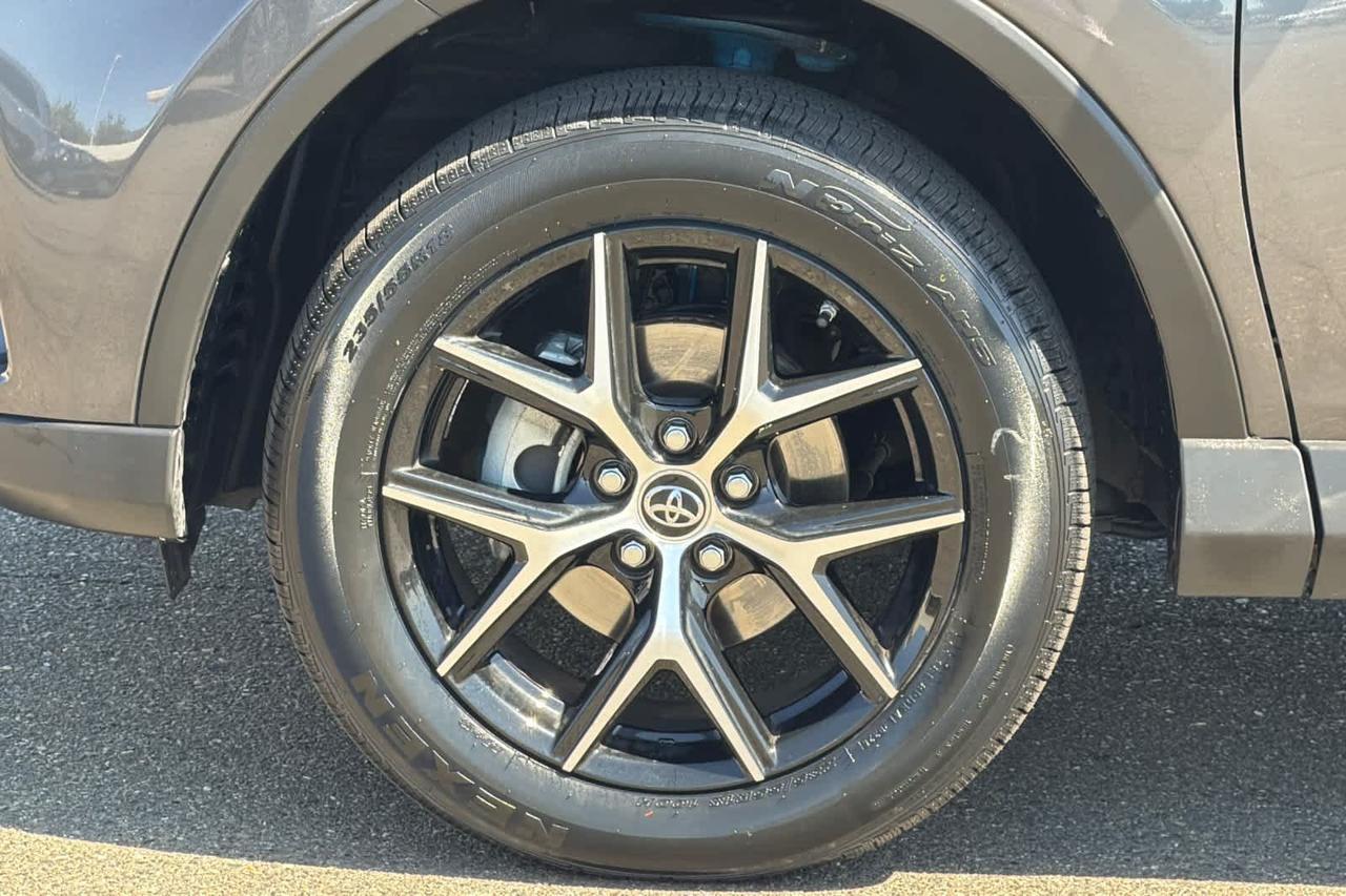 2018 Toyota RAV4 SE Roseville CA