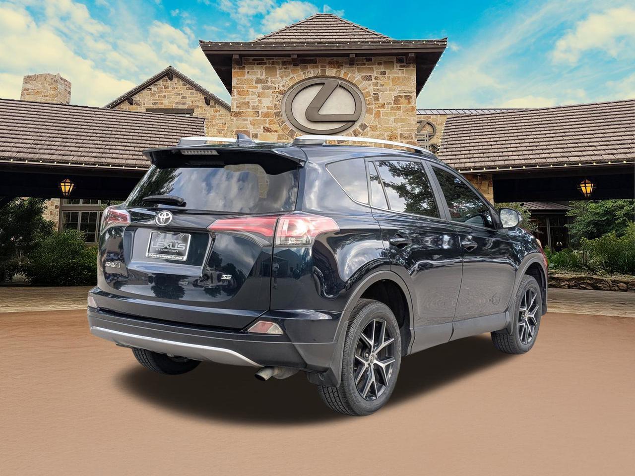 2018 Toyota RAV4 SE