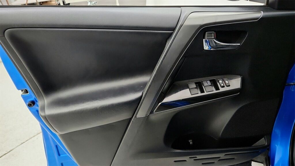 2018 Toyota RAV4 SE Laurel MD