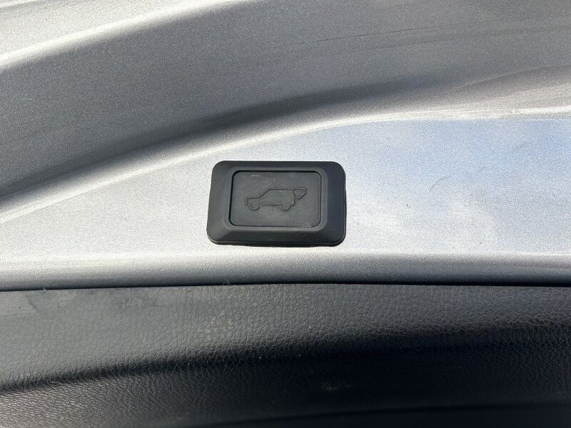 2018 Toyota RAV4 XLE - 1 OWNER - REGULAR OIL CHANGES Whitinsville MA