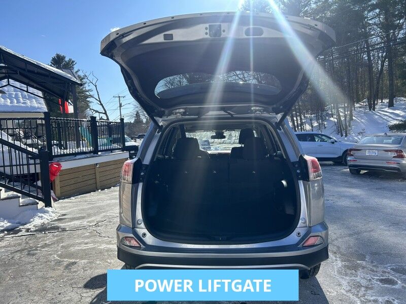 2018 Toyota RAV4 XLE - 1 OWNER - REGULAR OIL CHANGES Whitinsville MA