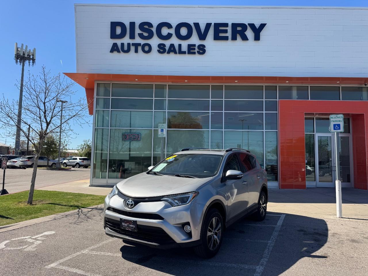 2018 Toyota RAV4 XLE | Adventure