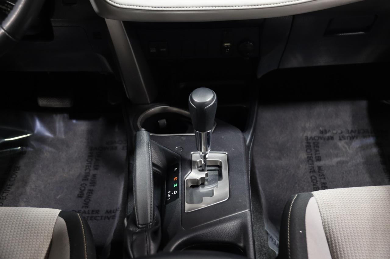 2018 Toyota RAV4 XLE FWD 4dr Suv Skokie IL