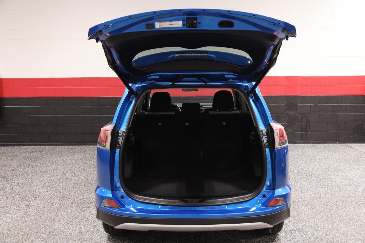 2018 Toyota RAV4 XLE FWD 4dr Suv Skokie IL