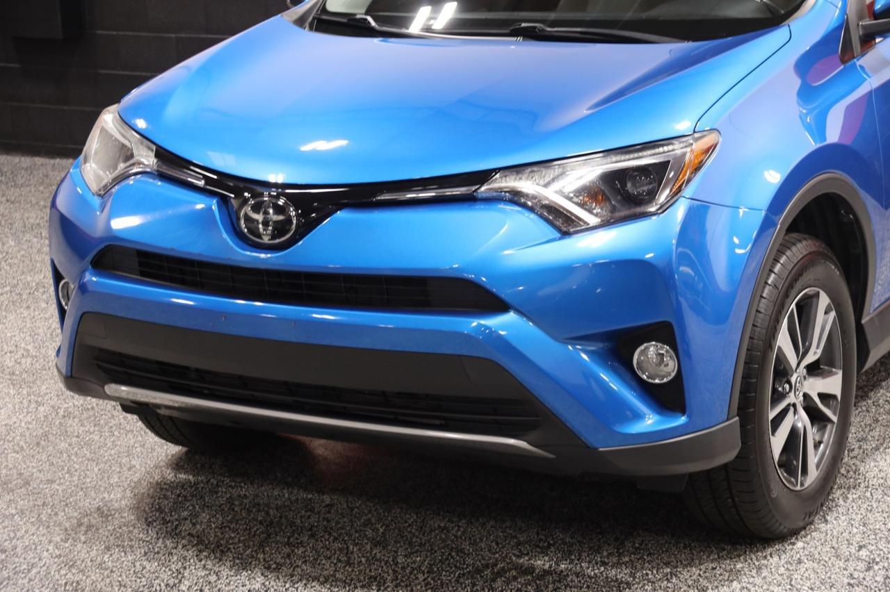 2018 Toyota RAV4 XLE FWD 4dr Suv Skokie IL