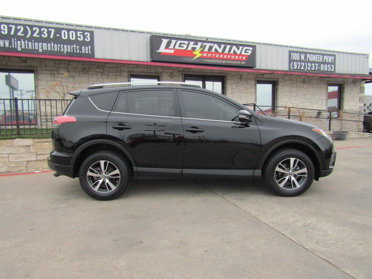 2018 Toyota RAV4 XLE FWD (Natl) Grand Prairie TX