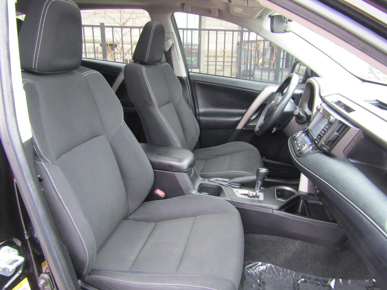 2018 Toyota RAV4 XLE FWD (Natl) Grand Prairie TX