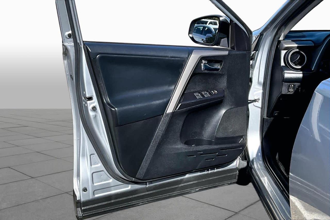 2018 Toyota RAV4 XLE Folsom CA