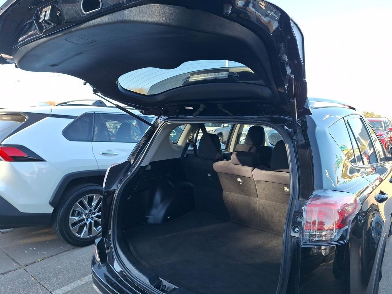 2018 Toyota RAV4 XLE Hurst TX