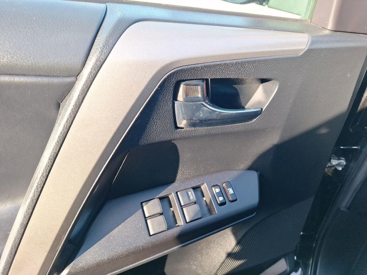 2018 Toyota RAV4 XLE Hurst TX