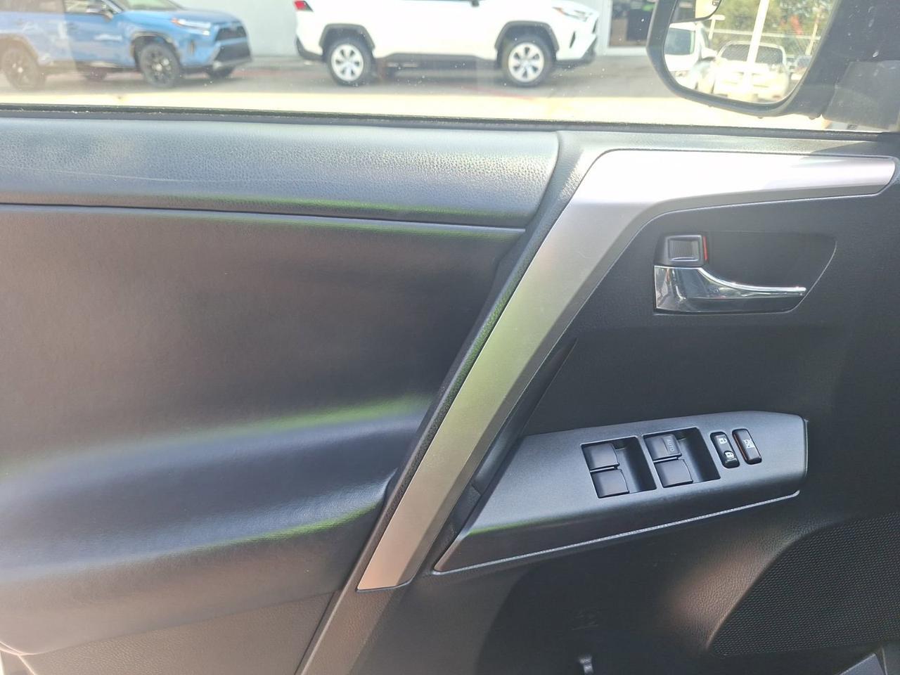 2018 Toyota RAV4 XLE Hurst TX