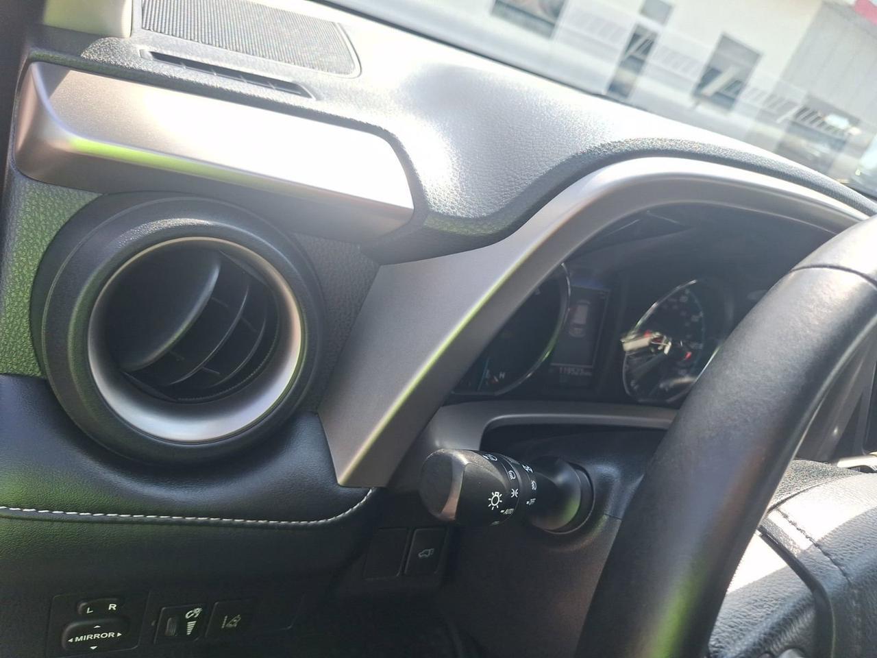 2018 Toyota RAV4 XLE Hurst TX