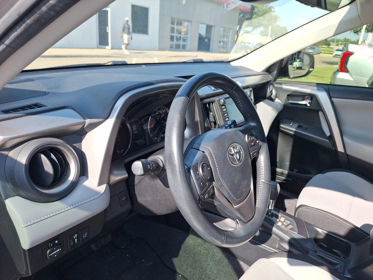 2018 Toyota RAV4 XLE Hurst TX