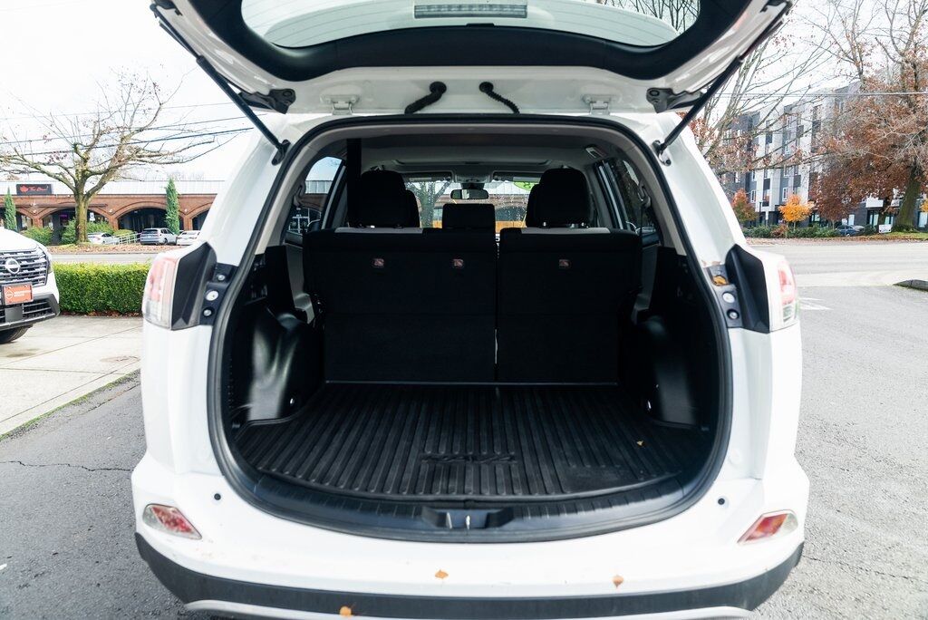 2018 Toyota RAV4 XLE Beaverton OR